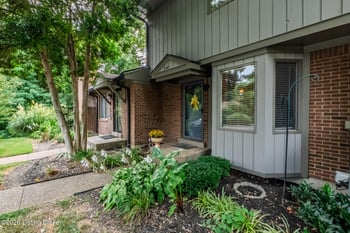 5002 Marina Cv, Prospect, KY 40059
