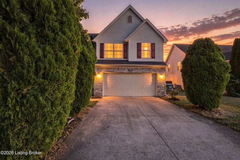 5003 Middlesex Dr, Louisville, KY 40245