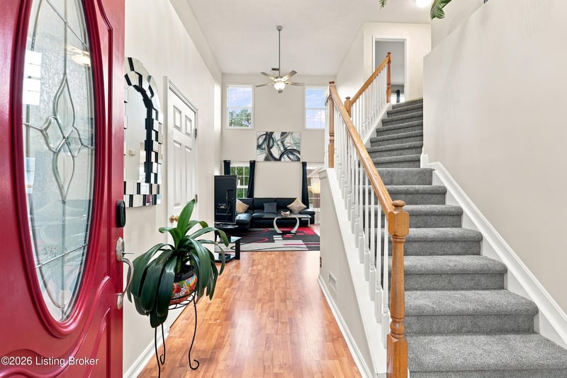 5003 Middlesex Dr, Louisville, KY 40245