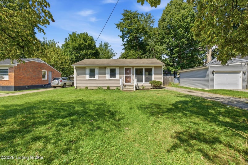5003 Red Oak Ln, Louisville, KY 40218