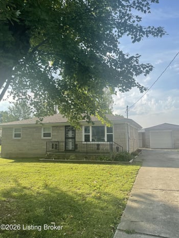 5004 Kendall Rd, Louisville, KY 40272