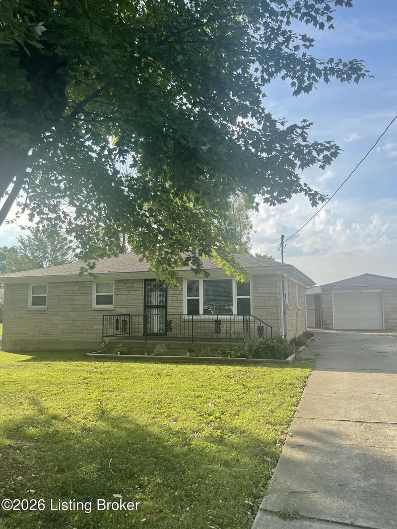 5004 Kendall Rd, Louisville, KY 40272