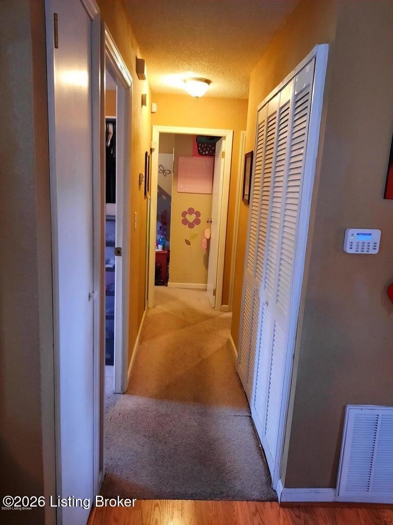 5008 Mansfield Ln, Louisville, KY 40218