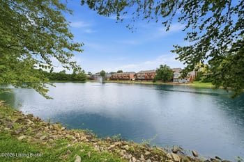 5010 Marina Cv, Prospect, KY 40059