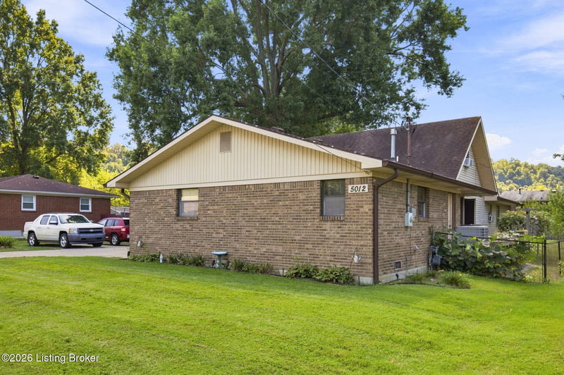 5012 W Pages Ln, Louisville, KY 40258