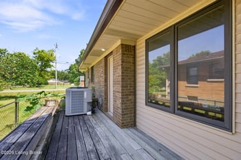 5012 W Pages Ln, Louisville, KY 40258