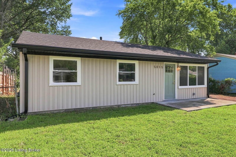 5015 Yaupon Ln, Louisville, KY 40213