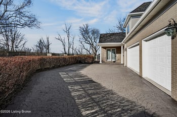 502 Weatherford Pl, Louisville, KY 40245