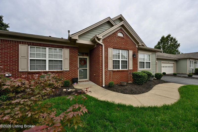 5020 Cotehele Pl, Louisville, KY 40241