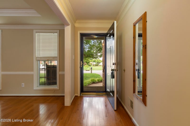504 Evergreen Place Ct, Louisville, KY 40223
