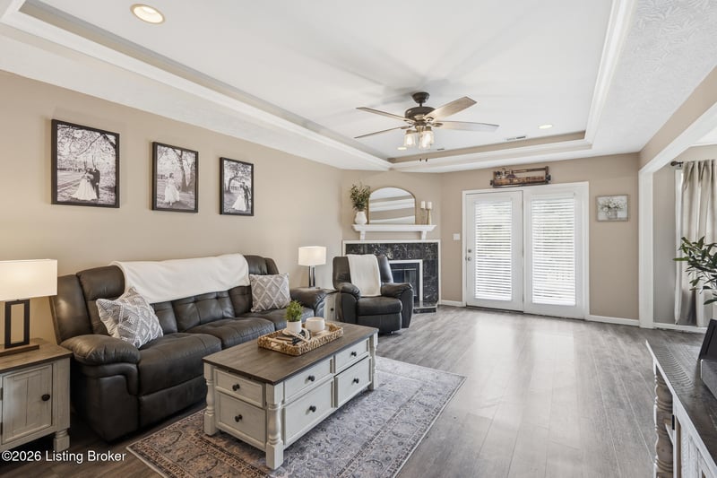 504 Garden Ct, Simpsonville, KY 40067