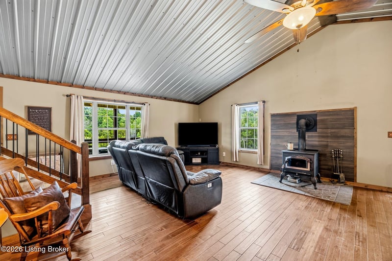 505 Brewster Rd, Summer Shade, KY 42166