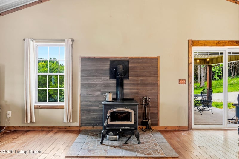 505 Brewster Rd, Summer Shade, KY 42166