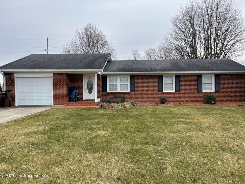 51 Circle Crest Rd, Hodgenville, KY 42748