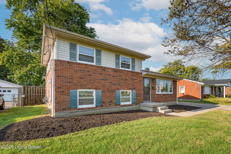 5100 Barnes Dr, Louisville, KY 40219