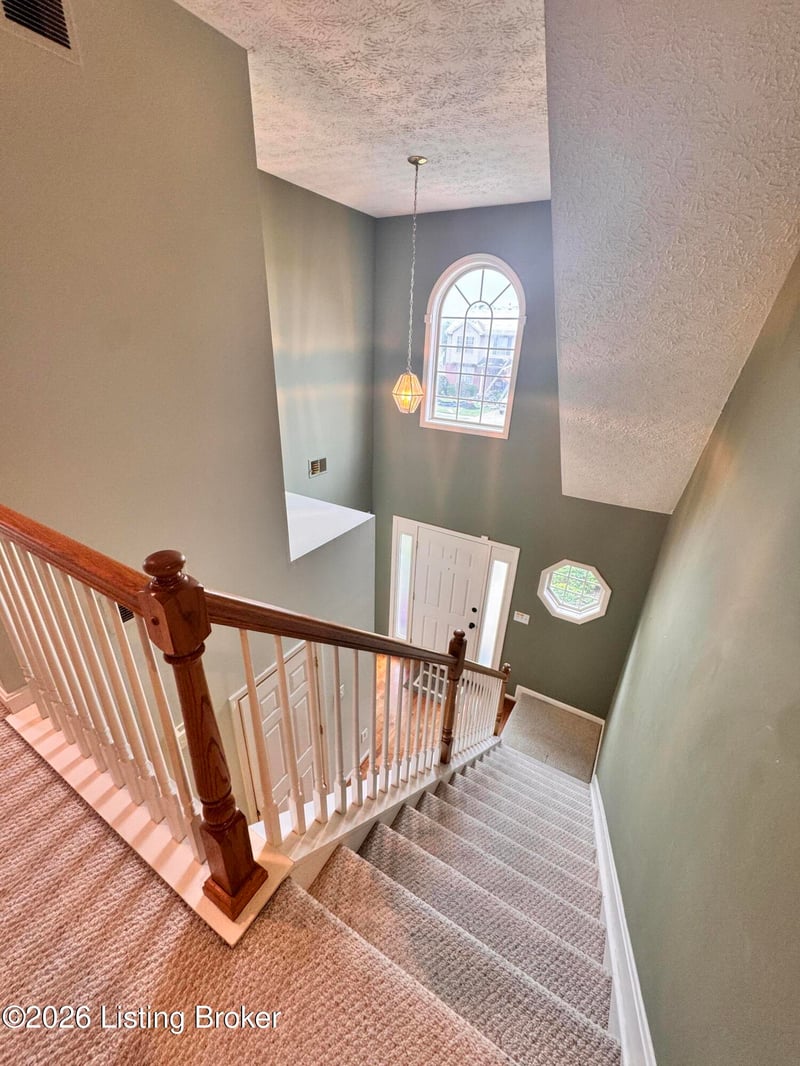 5100 Middlesex Dr, Louisville, KY 40245