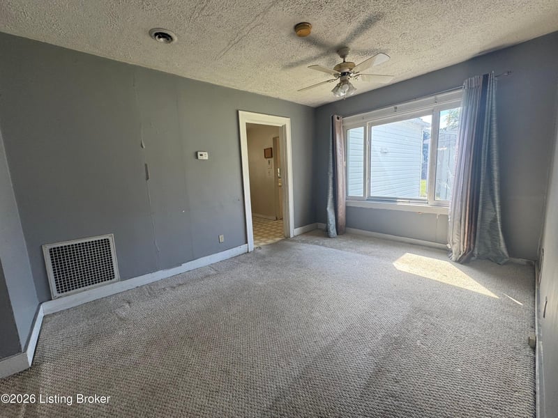 5100 Reed Ave, Louisville, KY 40214