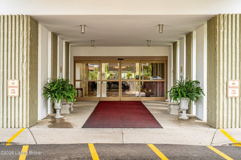 5100 Us Highway 42 #APT 622, Louisville, KY 40241