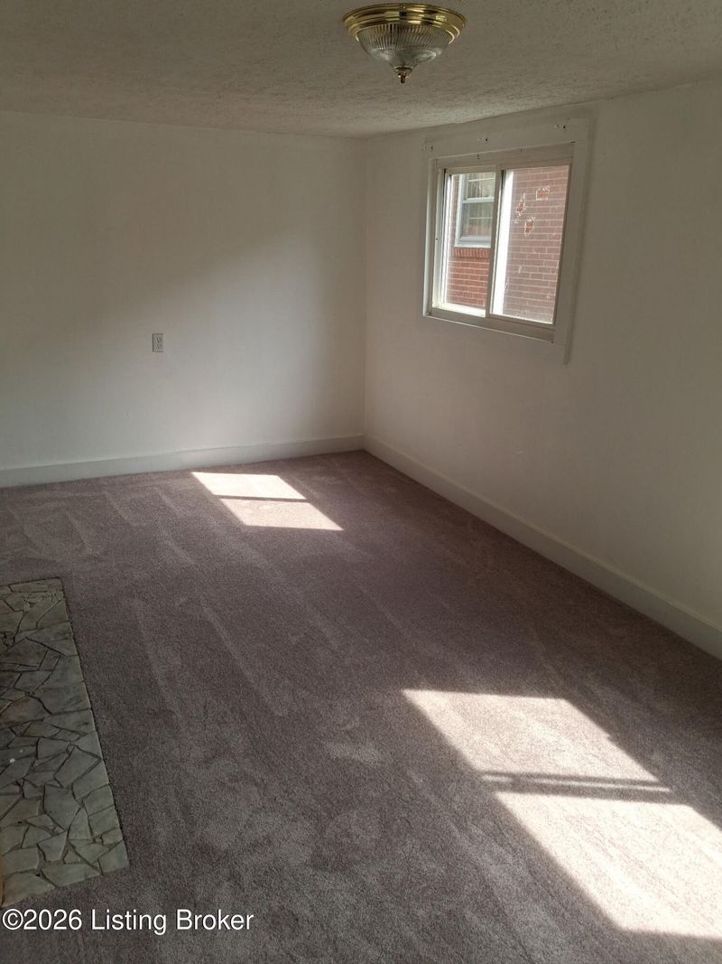 5101 Fay Ave, Louisville, KY 40214