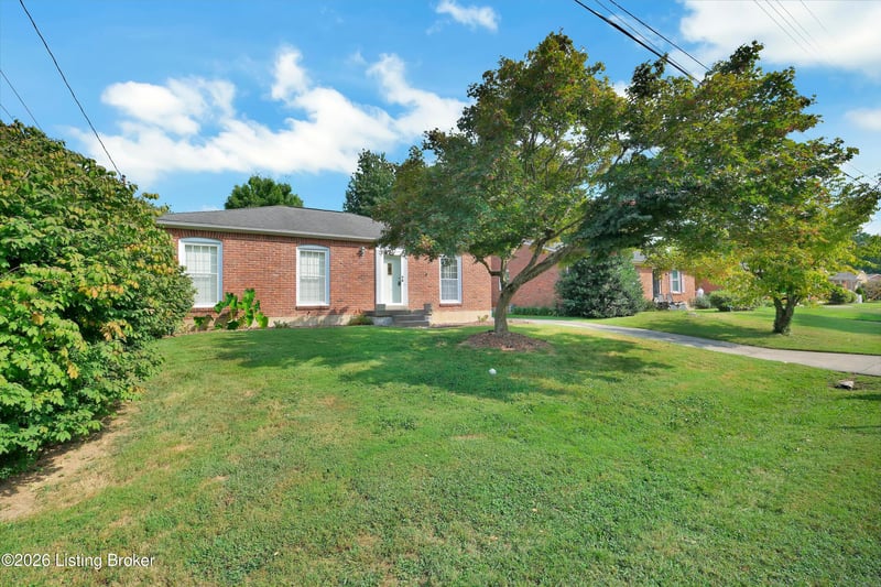 5103 Sprucewood Dr, Louisville, KY 40291