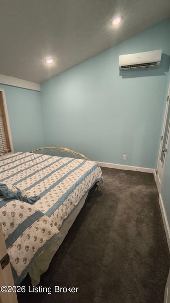 511 Indian Cliff Rd, Clarkson, KY 42726
