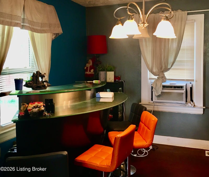 5111 Terry Rd, Louisville, KY 40216