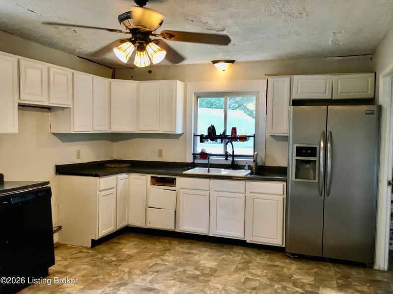 5111 Terry Rd, Louisville, KY 40216