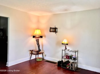 5111 Terry Rd, Louisville, KY 40216