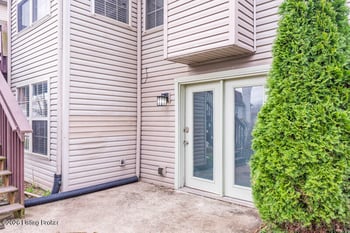 5113 Middlesex Dr, Louisville, KY 40245