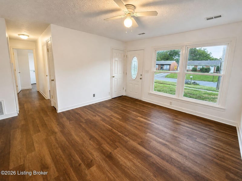 5113 Rural Way, Louisville, KY 40218