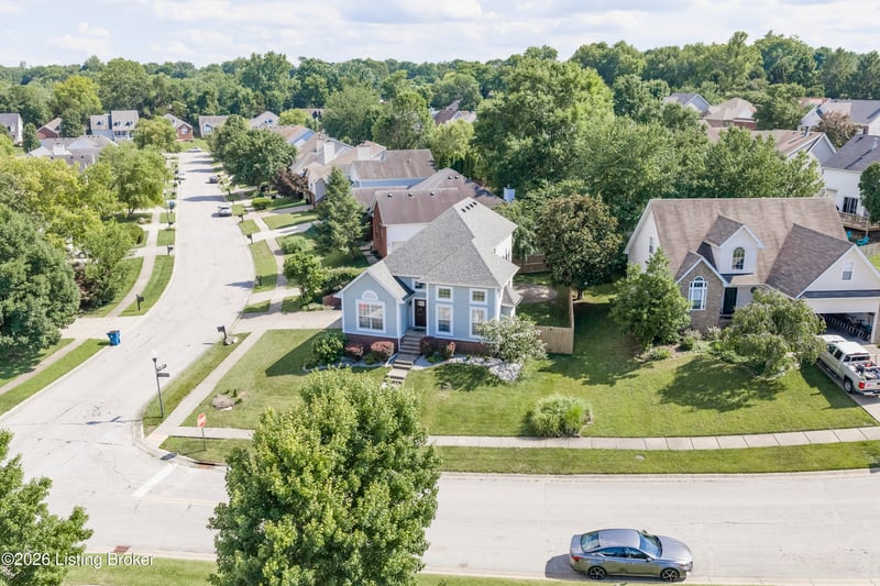 5120 Silverton Ln, Louisville, KY 40241