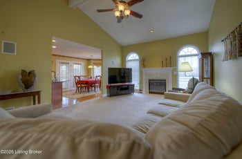 5125 Oaklawn Park Dr, Louisville, KY 40299