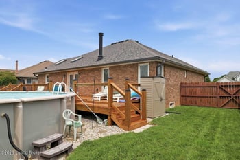 5127 Hunters Point Cir, Louisville, KY 40216
