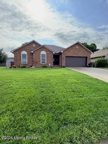 5127 Hunters Point Cir, Louisville, KY 40216