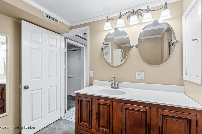 513 Bloomfield Rd, Bardstown, KY 40004