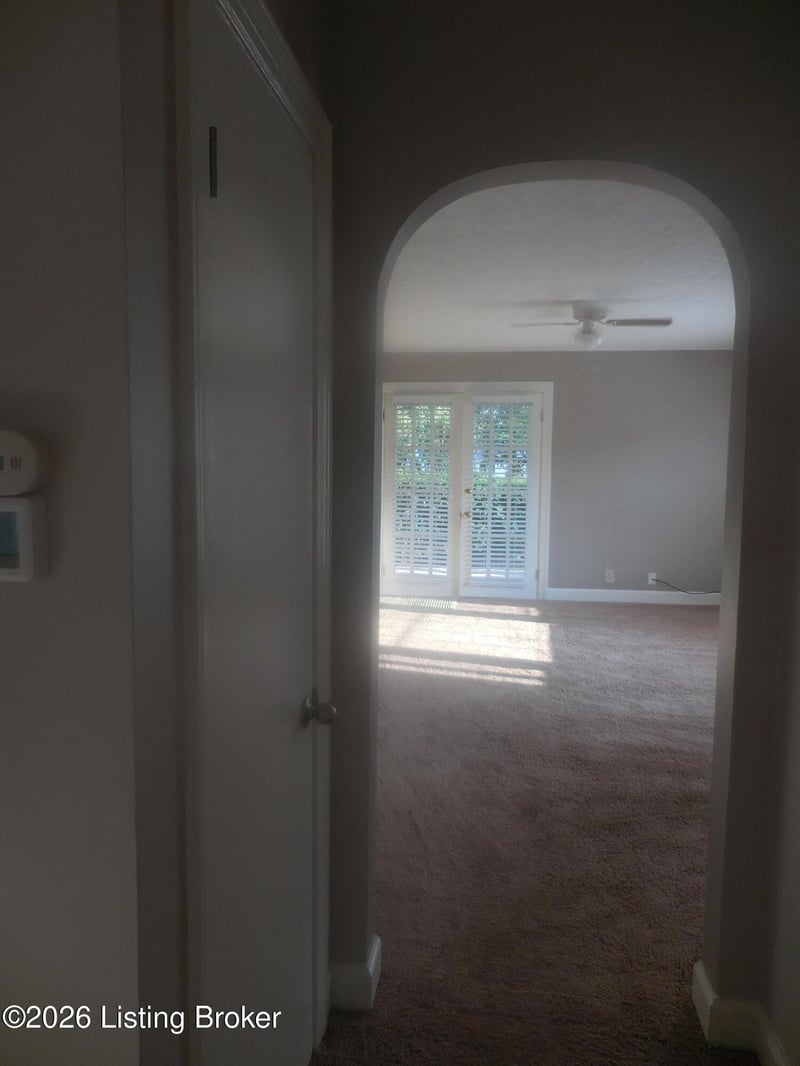 514 N 5th Ave, La Grange, KY 40031