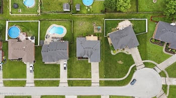 515 Spring House Ln, Louisville, KY 40229