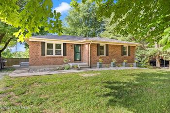 517 Greer Ln, Bardstown, KY 40004