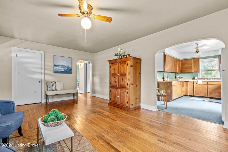 519 N 4th Ave, La Grange, KY 40031