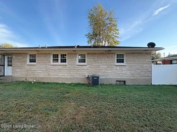 5203 Twinkle Dr, Louisville, KY 40258