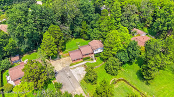 5206 Cool Brook Rd, Louisville, KY 40291