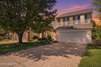 5208 Rainmaker Ct, Louisville, KY 40229