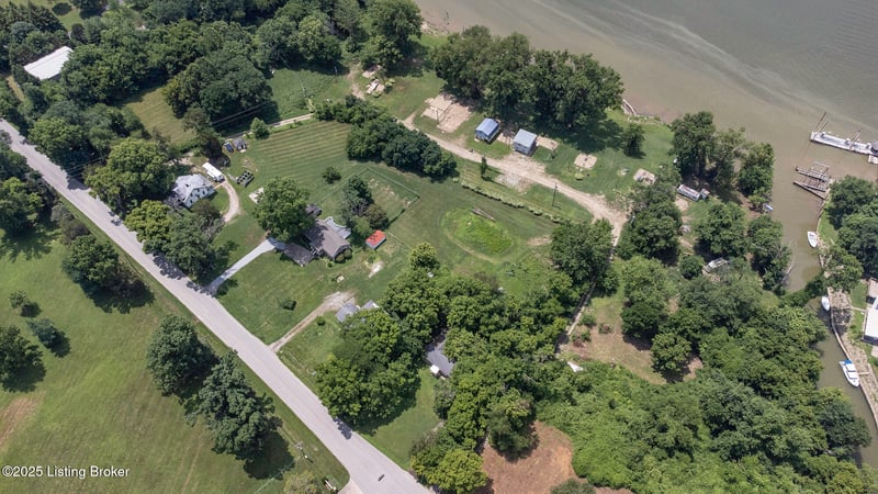 5209 River Rd, Louisville, KY 40222