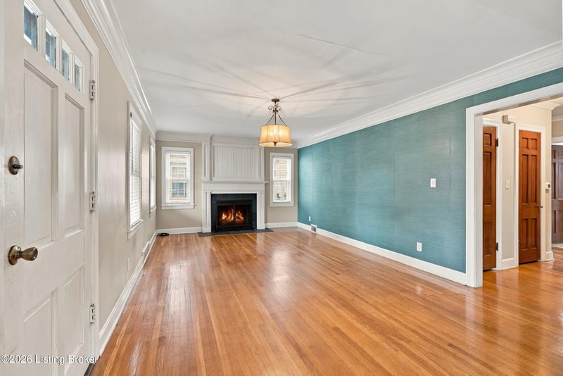 521 Oxford Pl, Louisville, KY 40207