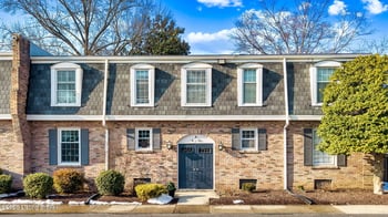 521 Zorn Ave #APT G11, Louisville, KY 40206