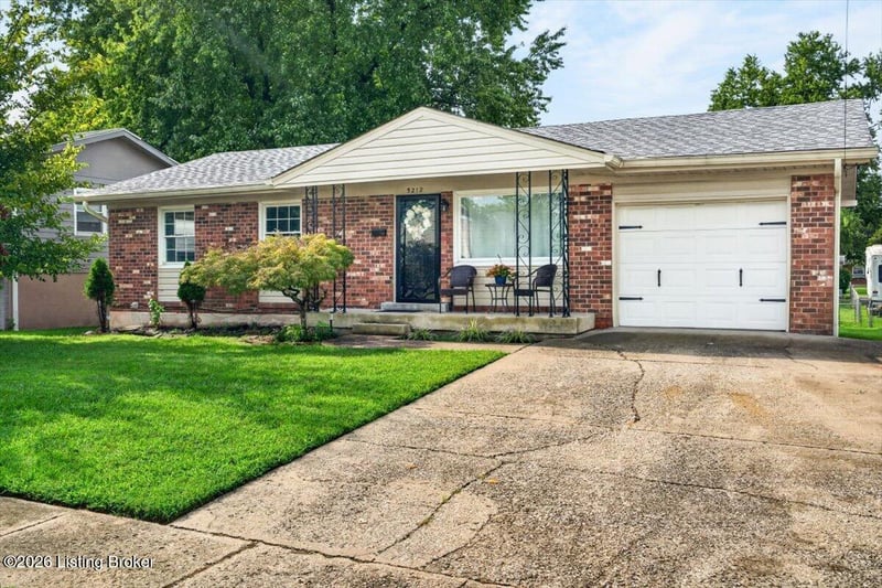 5212 Rookwood Ave, Louisville, KY 40218