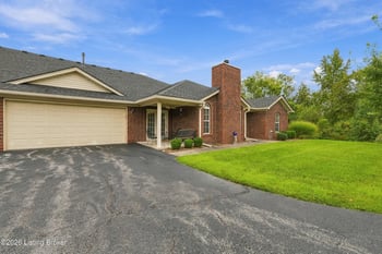 5222 Sand Wood Ln, Louisville, KY 40272