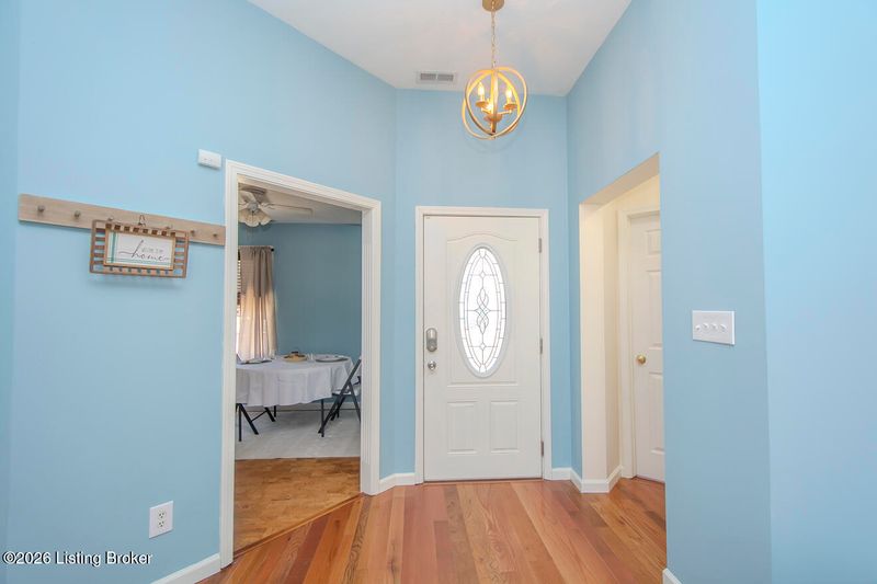 5223 Cyprus Ct, Shelbyville, KY 40065