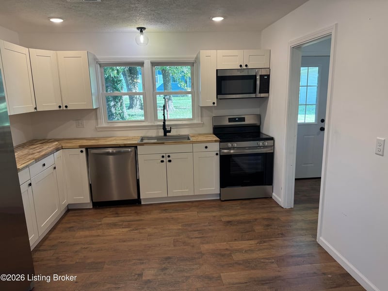 523 Leavette Ave, Leitchfield, KY 42754