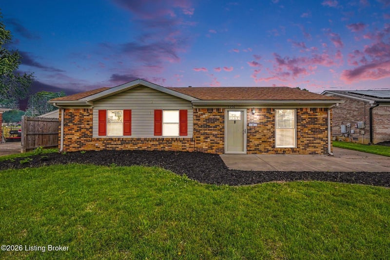 5230 Mt Holyoke Dr, Louisville, KY 40216